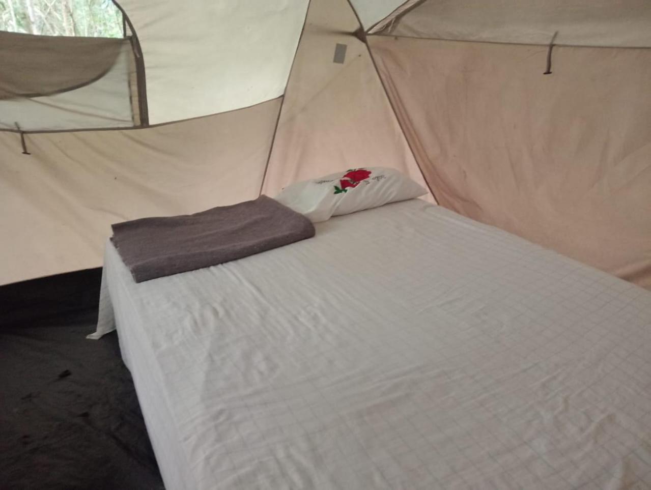 Campamento Yaax Che en Calakmul Conhuas Habitación foto